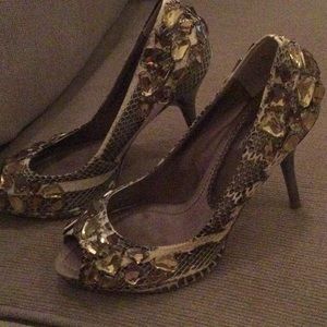 Snake skin rhinestone shoes